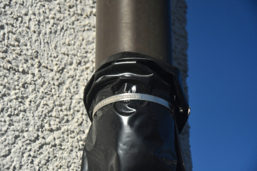 Preview: Dachrinnen Schlauchfolie 50 lfm schwarz – Provisorisches Fallrohr für Baustelle & Sanierung